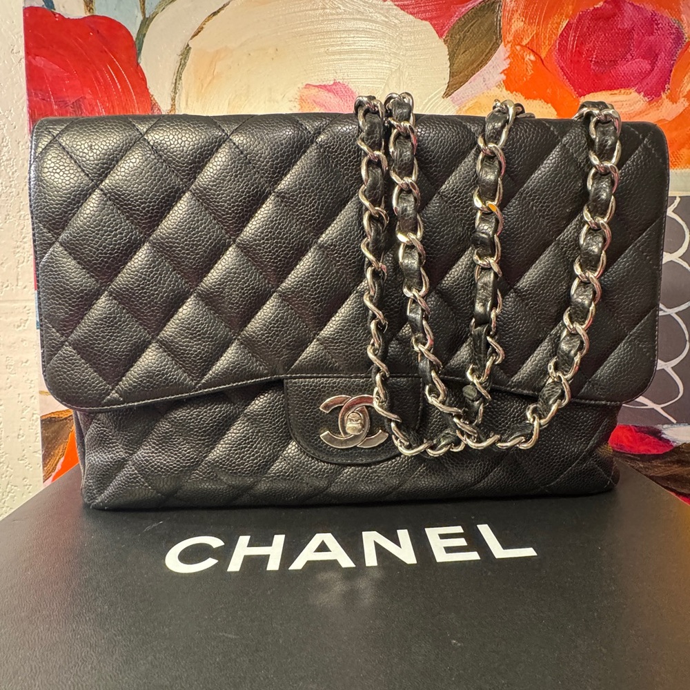 CHANEL Black Quilted Shoulder Bag with Chain Strap - Picture 15 of 15